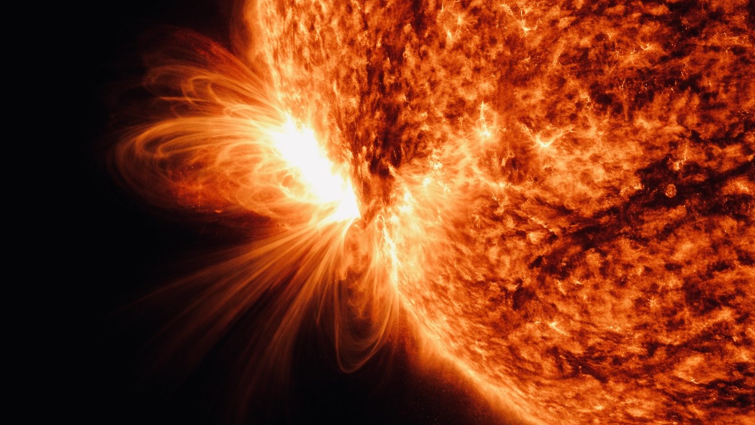 Solar Activity Intensifies as Sun’s Magnetic Poles Reverse, Raising Questions About Earth’s Impact