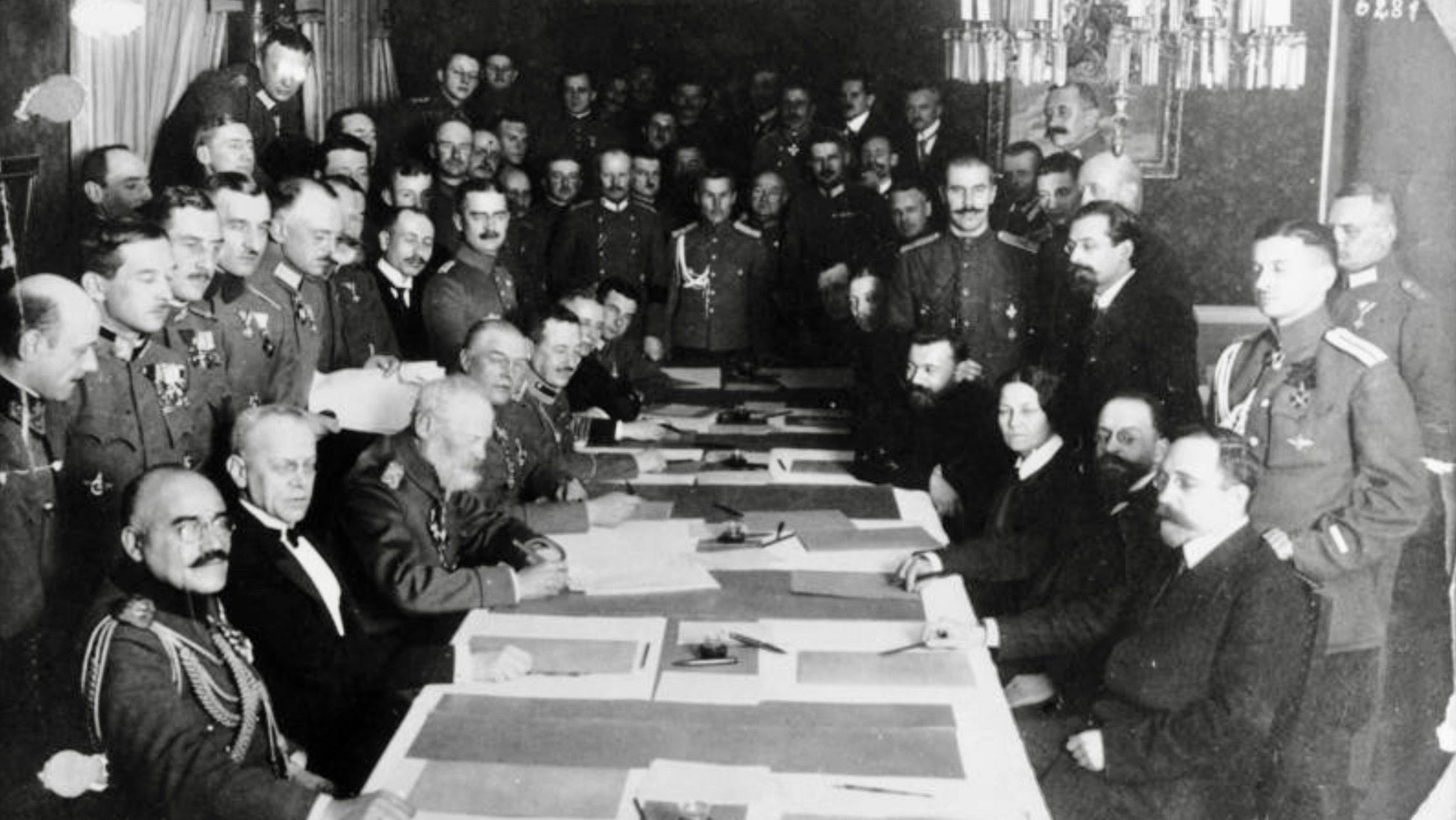 Treaty of Brest-Litovsk signing 1918 officials meeting ending Russia role in World War I